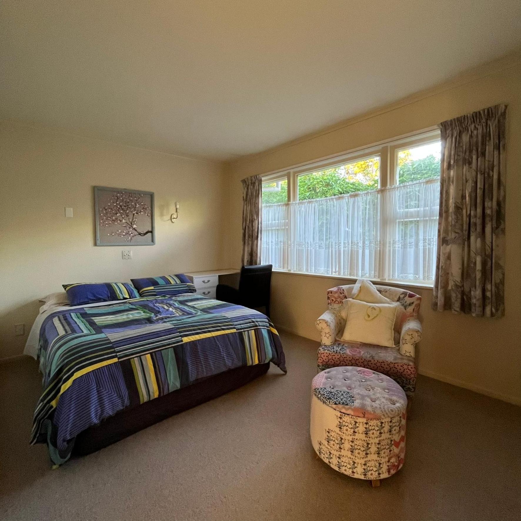 Peaceful Green Bay Charmer Auckland Exterior photo